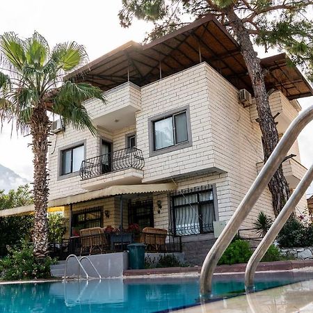 Spacious Villa With Sea And Mountain View 凯梅尔 外观 照片