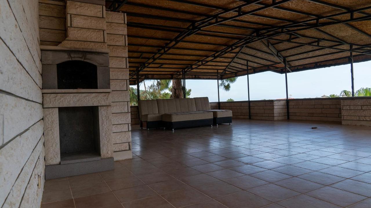 Spacious Villa With Sea And Mountain View 凯梅尔 外观 照片